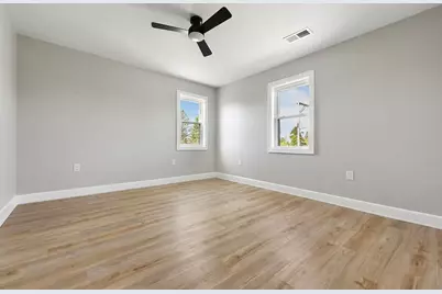 1076 Chapel Rd, Center Township, PA 15061 - Photo 17