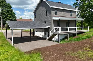 1076 Chapel Rd, Center Township, PA 15061 - Photo 3