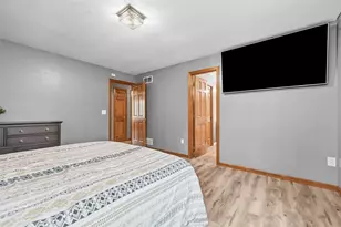 412 Golden Grove Rd, Economy, PA 15005 - Photo 27