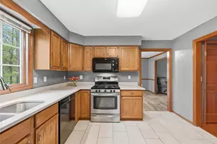 412 Golden Grove Rd, Economy, PA 15005 - Photo 17
