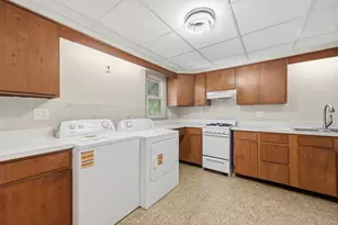 129 S Clay St, Zelienople, PA 16063 - Photo 7