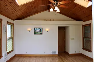 125 Jackson St, Harmony Boro, PA 16037 - Photo 7
