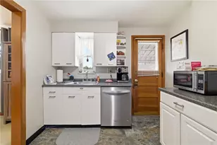 1136 Peermont Ave, Pittsburgh, PA 15216 - Photo 17