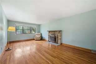 2378 Jenkinson Dr, Pittsburgh, PA 15237 - Photo 7