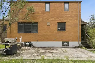 2378 Jenkinson Dr, Pittsburgh, PA 15237 - Photo 49