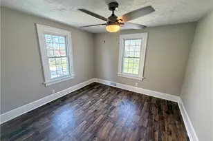 1510 Huron Ave, New Castle, PA 16101 - Photo 15