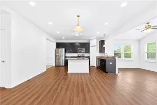 1058 Livorno Dr, Collier Township, PA 15071 - Photo 15