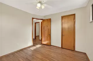 3816 Fleetwood Dr, West Mifflin, PA 15122 - Photo 15