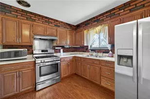 3816 Fleetwood Dr, West Mifflin, PA 15122 - Photo 9