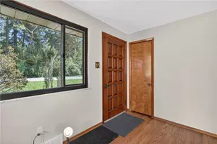 3816 Fleetwood Dr, West Mifflin, PA 15122 - Photo 3