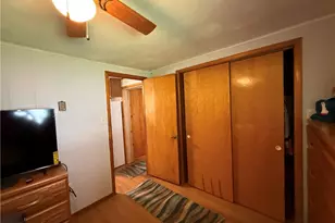 210 E 14th St, Saint Clair Township, PA 15944 - Photo 9