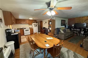 210 E 14th St, Saint Clair Township, PA 15944 - Photo 5