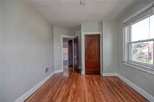 121 W Stanton Ct, Pittsburgh, PA 15201 - Photo 13