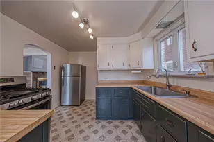121 W Stanton Ct, Pittsburgh, PA 15201 - Photo 9
