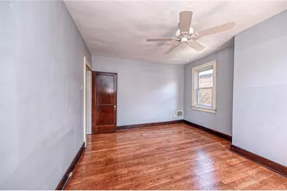 121 W Stanton Ct, Pittsburgh, PA 15201 - Photo 17