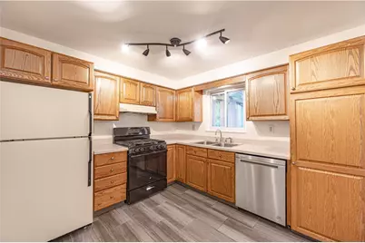 344 Springwood Dr, Pittsburgh, PA 15147 - Photo 7