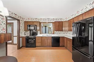 224 Thornberry Dr, Pittsburgh, PA 15235 - Photo 9