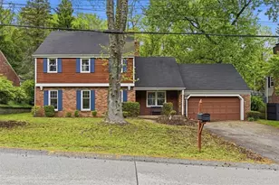 224 Thornberry Dr, Pittsburgh, PA 15235 - Photo 1