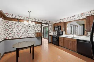 224 Thornberry Dr, Pittsburgh, PA 15235 - Photo 11