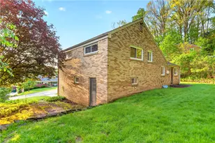 3975 Green Valley Dr, Hampton, PA 15116 - Photo 37