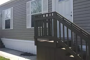36 Leesburg Ct, North Fayette, PA 15126 - Photo 1