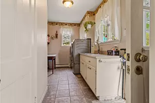422 Summit Ave, Ligonier Boro, PA 15658 - Photo 25