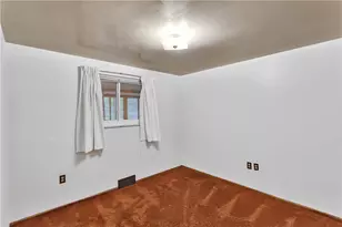 237 Byron Rd, Ross Twp, PA 15237 - Photo 13