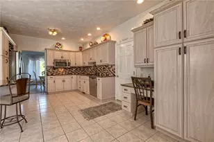 131 Mt Vernon Dr, Elizabeth Twp/Boro, PA 15135 - Photo 11