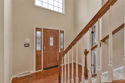 699 Surfside Dr, Pittsburgh, PA 15239 - Photo 3