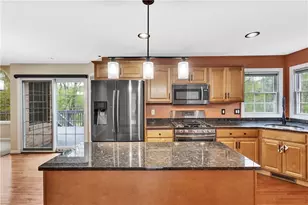 699 Surfside Dr, Pittsburgh, PA 15239 - Photo 7