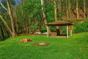 687 Valley Rd, Harmony Township, PA 15003 - Photo 45
