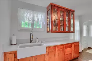 687 Valley Rd, Harmony Township, PA 15003 - Photo 17