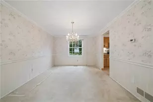 2125 Berkshire Dr, Monroeville, PA 15146 - Photo 9