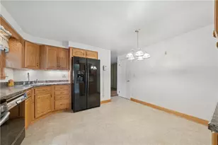 2125 Berkshire Dr, Monroeville, PA 15146 - Photo 11