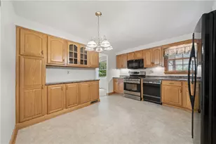 2125 Berkshire Dr, Monroeville, PA 15146 - Photo 13
