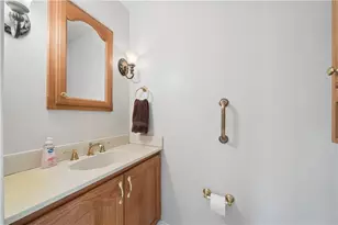 2125 Berkshire Dr, Monroeville, PA 15146 - Photo 19