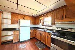 121 Elizabeth Ave, Evans City, PA 16033 - Photo 11