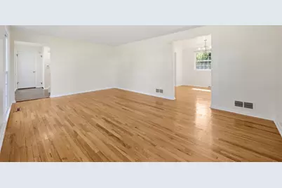 123 Point Vue Dr, Ross Twp, PA 15237 - Photo 5