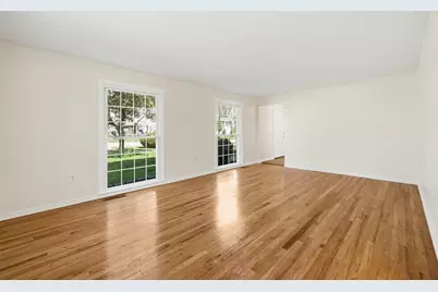123 Point Vue Dr, Ross Twp, PA 15237 - Photo 3