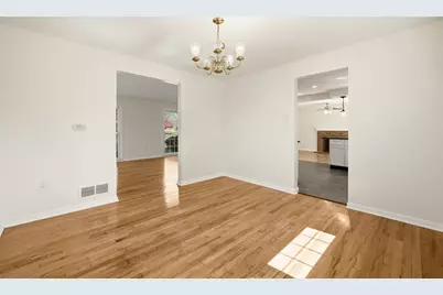 123 Point Vue Dr, Ross Twp, PA 15237 - Photo 7