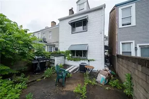 1922 Harcum Wy, Pittsburgh, PA 15203 - Photo 17