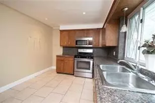 1922 Harcum Wy, Pittsburgh, PA 15203 - Photo 7