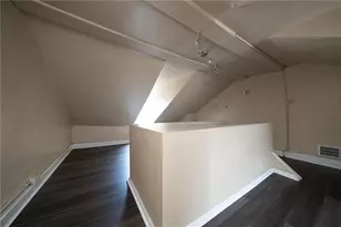 1922 Harcum Wy, Pittsburgh, PA 15203 - Photo 15