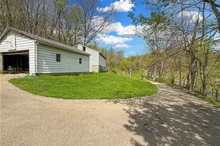 219 Ridgemont Dr, Big Beaver, PA 16115 - Photo 41