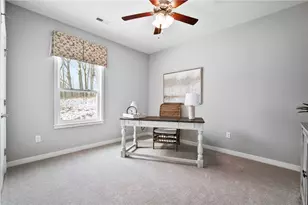 105 Deana Dr, Robinson Twp, PA 15136 - Photo 17