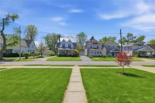 221 E Edgewood Ave, New Castle, PA 16105 - Photo 23