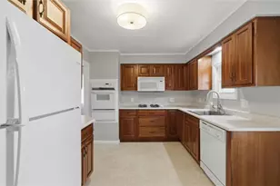 8967 Elm St, Pittsburgh, PA 15101 - Photo 11