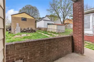2444 Dewey St, Homestead, PA 15120 - Photo 27