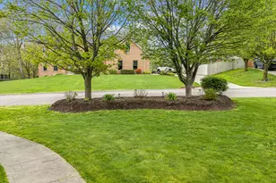 103 Fernwood Dr, Brighton Township, PA 15009 - Photo 17
