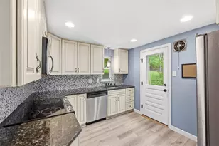 131 Manor Rd, Pine Township, PA 15090 - Photo 7